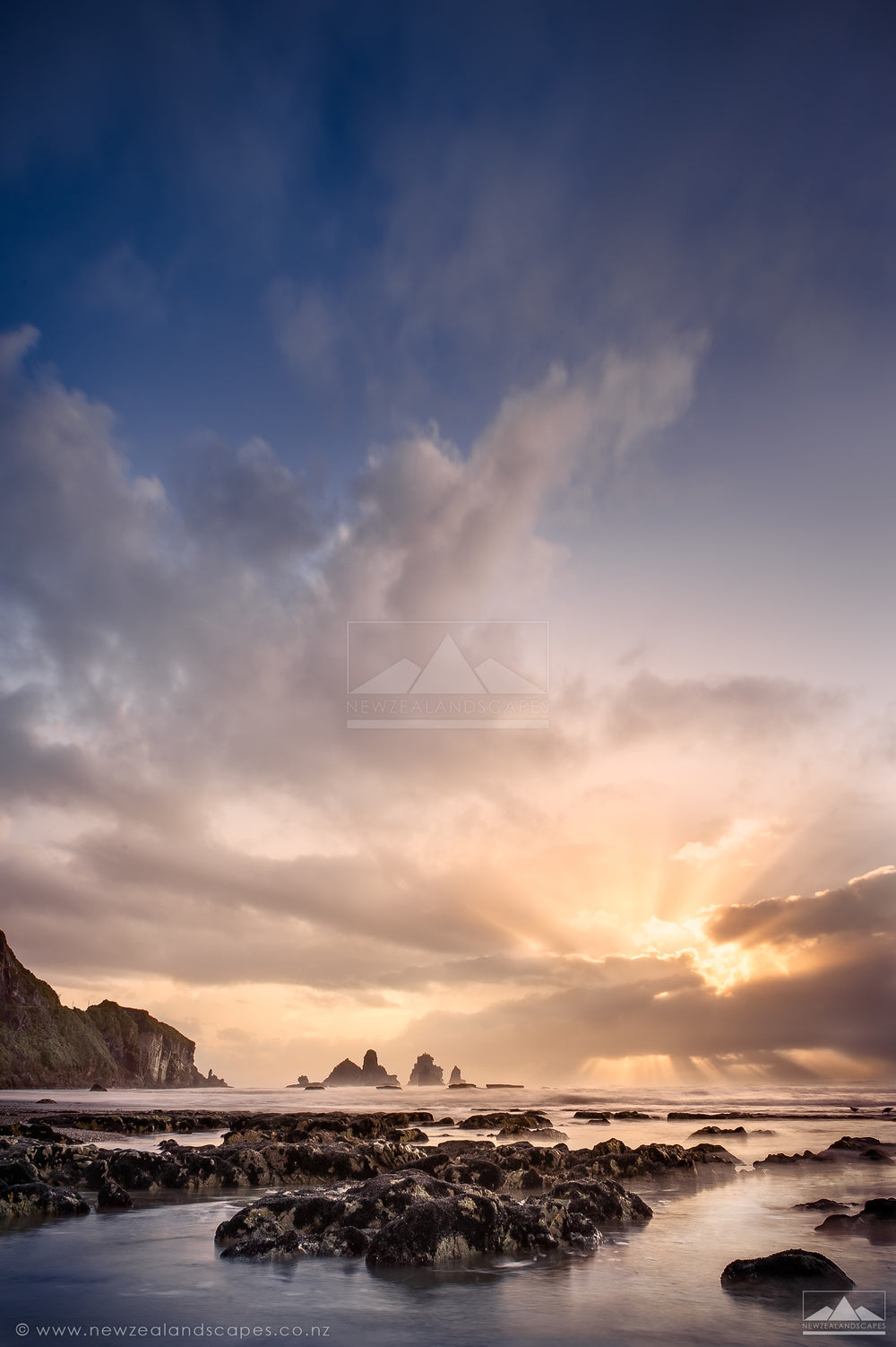 Rock Formations at Motukiekie Beach - Newzealandscapes photo canvas prints New Zealand